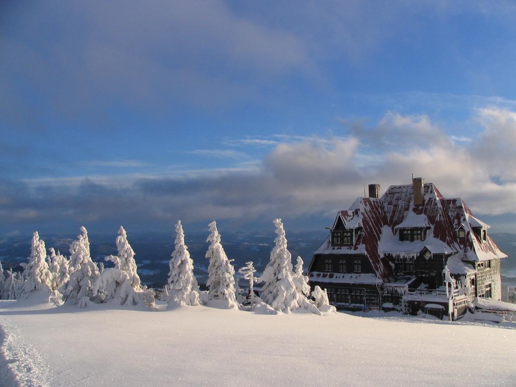 Hotel Radegast Dolni Becva ภายนอก รูปภาพ